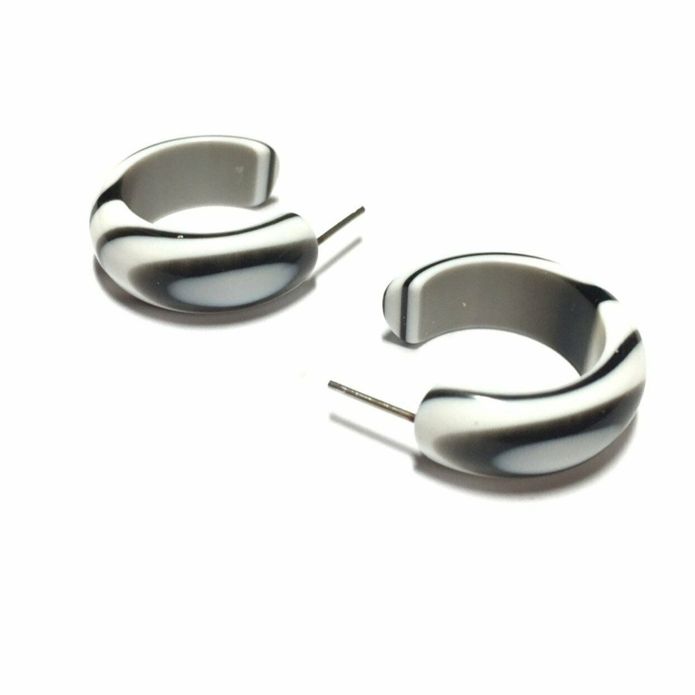 Black & White Marbled Small Simple Hoops Earrings